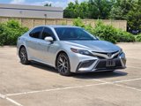 Used 2022 Toyota Camry SE image 3