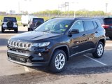 New 2025 Jeep Compass Latitude image 2