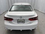 Used 2023 Toyota Camry SE image 3