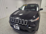 Used 2016 Jeep Cherokee Latitude w/ Cold Weather Group image 4