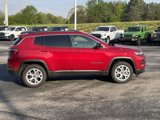 New 2025 Jeep Compass Latitude image 2