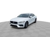 Used 2020 Volvo S60 T6 Momentum image 3