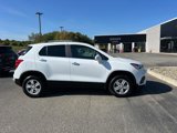 Used 2020 Chevrolet Trax LT w/ LT Convenience Package image 2