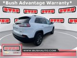Used 2019 Jeep Cherokee Latitude Plus image 3