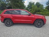 Used 2017 Jeep Grand Cherokee Trailhawk image 2