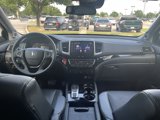 Used 2017 Honda Pilot Touring image 4