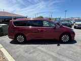 Used 2021 Chrysler Pacifica Touring-L image 2