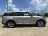 Used 2021 Lincoln Aviator Reserve w/ Elements Package Plus image 3