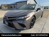 Used 2018 Toyota Camry XSE image 3