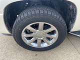 Used 2007 Cadillac Escalade AWD w/ Climate Package image 6