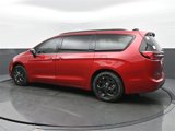 New 2025 Chrysler Pacifica Select image 3