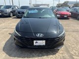 Used 2023 Hyundai Elantra SEL image 2