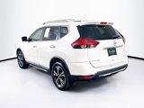 Used 2017 Nissan Rogue SL image 5