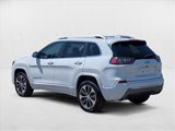 Used 2019 Jeep Cherokee Overland image 4