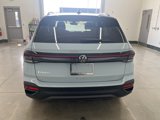 New 2025 Volkswagen Taos SE image 4