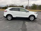 Used 2024 Ford Edge SEL w/ Class II Trailer Tow Package image 2