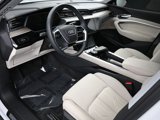 Used 2021 Audi e-tron Prestige w/ Prestige Package image 4