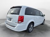 Used 2016 Dodge Grand Caravan SE image 3