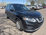 Used 2019 Nissan Rogue S image 2