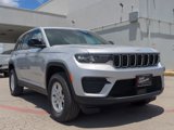 New 2025 Jeep Grand Cherokee Laredo image 2