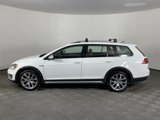 Used 2017 Volkswagen Golf Alltrack SEL image 3
