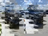 Used 2021 Volkswagen Tiguan SE w/ Panoramic Sunroof Package image 2