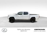 Used 2015 Toyota Tacoma TRD Pro image 2