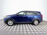 Used 2017 Kia Sorento LX w/ LX Convenience Package image 4