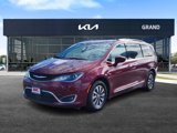 Used 2020 Chrysler Pacifica Touring-L Plus w/ Advanced Safetytec Group image 4