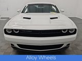 Used 2019 Dodge Challenger SXT image 4