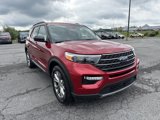 Used 2022 Ford Explorer XLT w/ Equipment Group 202A image 3