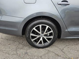 Used 2017 Volkswagen Jetta SE image 5