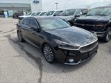 Used 2018 Kia Cadenza Premium w/ Luxury Package image 2