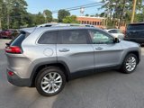Used 2017 Jeep Cherokee Limited image 6