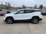 Used 2024 GMC Terrain SLT image 2