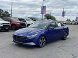 Used 2023 Hyundai Elantra Limited image 3