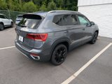 Used 2022 Volkswagen Taos SE w/ Panoramic Sunroof Package image 2