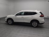 Used 2018 Nissan Rogue SV image 3