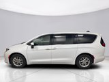 Used 2022 Chrysler Voyager LX image 4