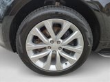 Certified 2024 Land Rover Discovery Dynamic SE image 2