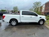 Used 2017 Nissan Titan SV image 4