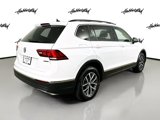 Used 2020 Volkswagen Tiguan SE w/ Panoramic Sunroof Package image 5