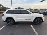 Used 2019 Jeep Grand Cherokee Trailhawk image 2