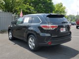 Used 2016 Toyota Highlander Limited Platinum image 3