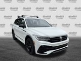 Used 2023 Volkswagen Tiguan SE R-Line image 2