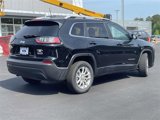 Used 2019 Jeep Cherokee Latitude w/ Cold Weather Group image 3