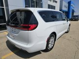 New 2025 Chrysler Pacifica Select image 5