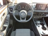 Used 2023 Nissan Rogue SV image 2