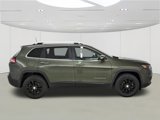 Used 2019 Jeep Cherokee Latitude w/ Cold Weather Group image 4