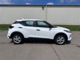 Used 2021 Nissan Kicks S image 2